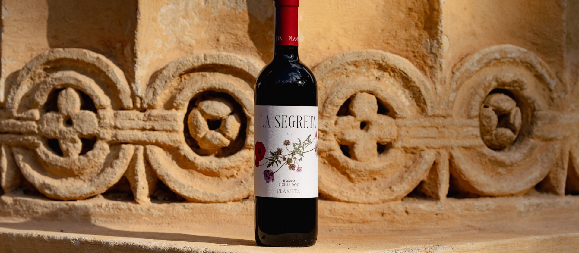 Bottiglia di vino la segreta rosso