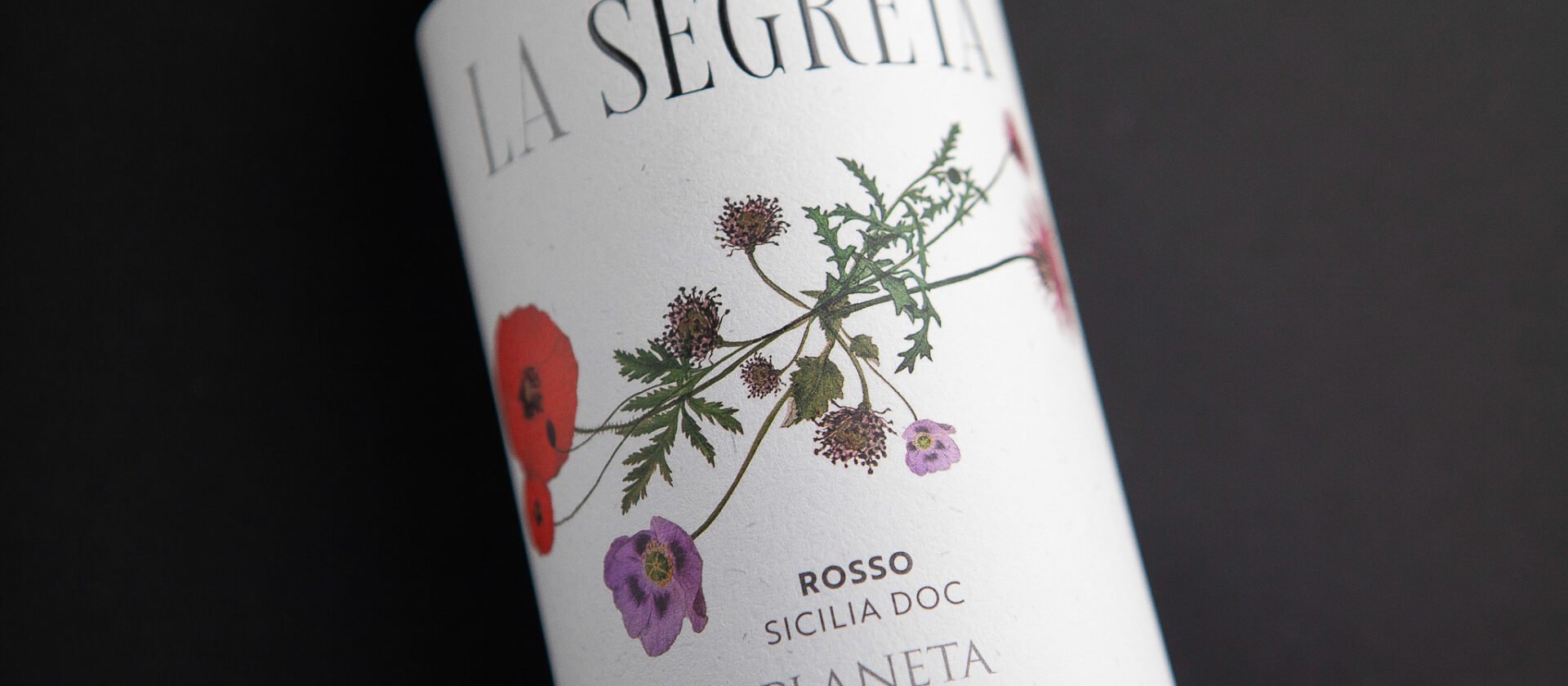 Bottiglia di vino la segreta rosso dettaglio