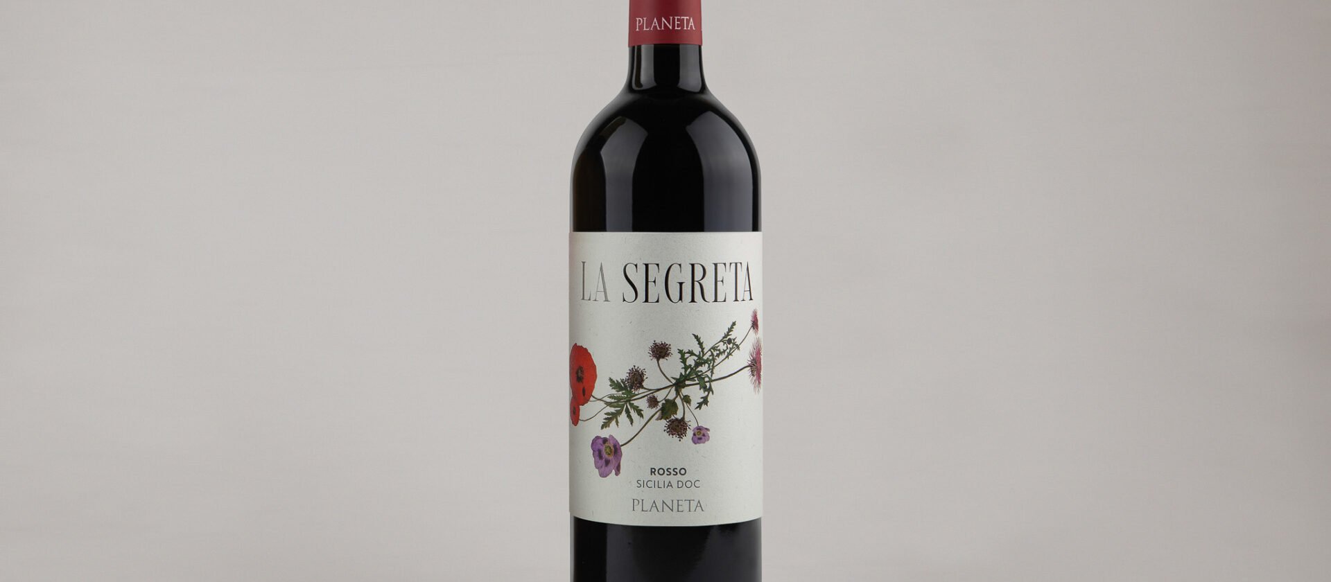 Bottiglia di vino la segreta rosso