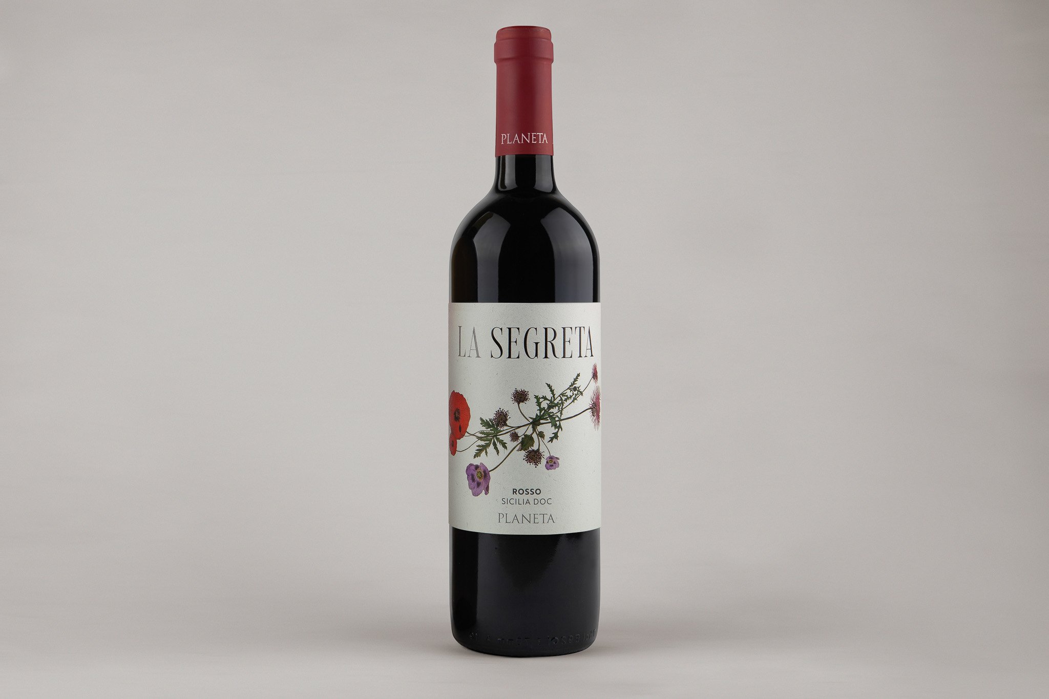 Bottiglia di vino la segreta rosso